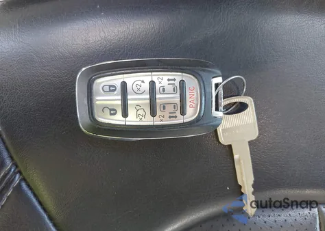 2020 Chrysler Voyager Lxi z USA, uszkodzony, nr VIN 2C4RC1DG1LR261174